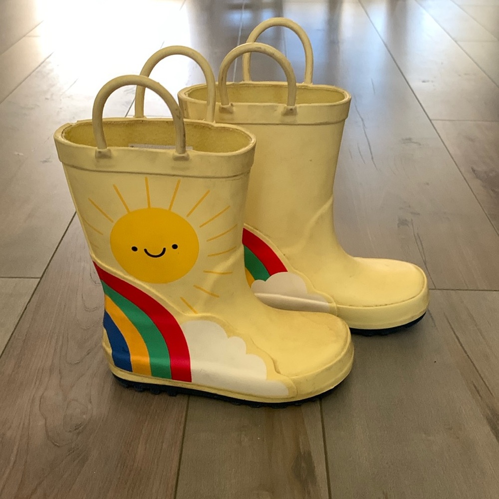 CAT & JACK Sunshine & Rainbows Waterproof Rain Boots   | Toddler Size 8 |